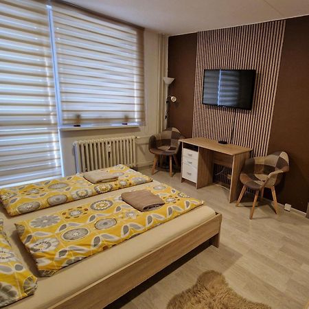 Apartman Valentina Zlin Bagian luar foto