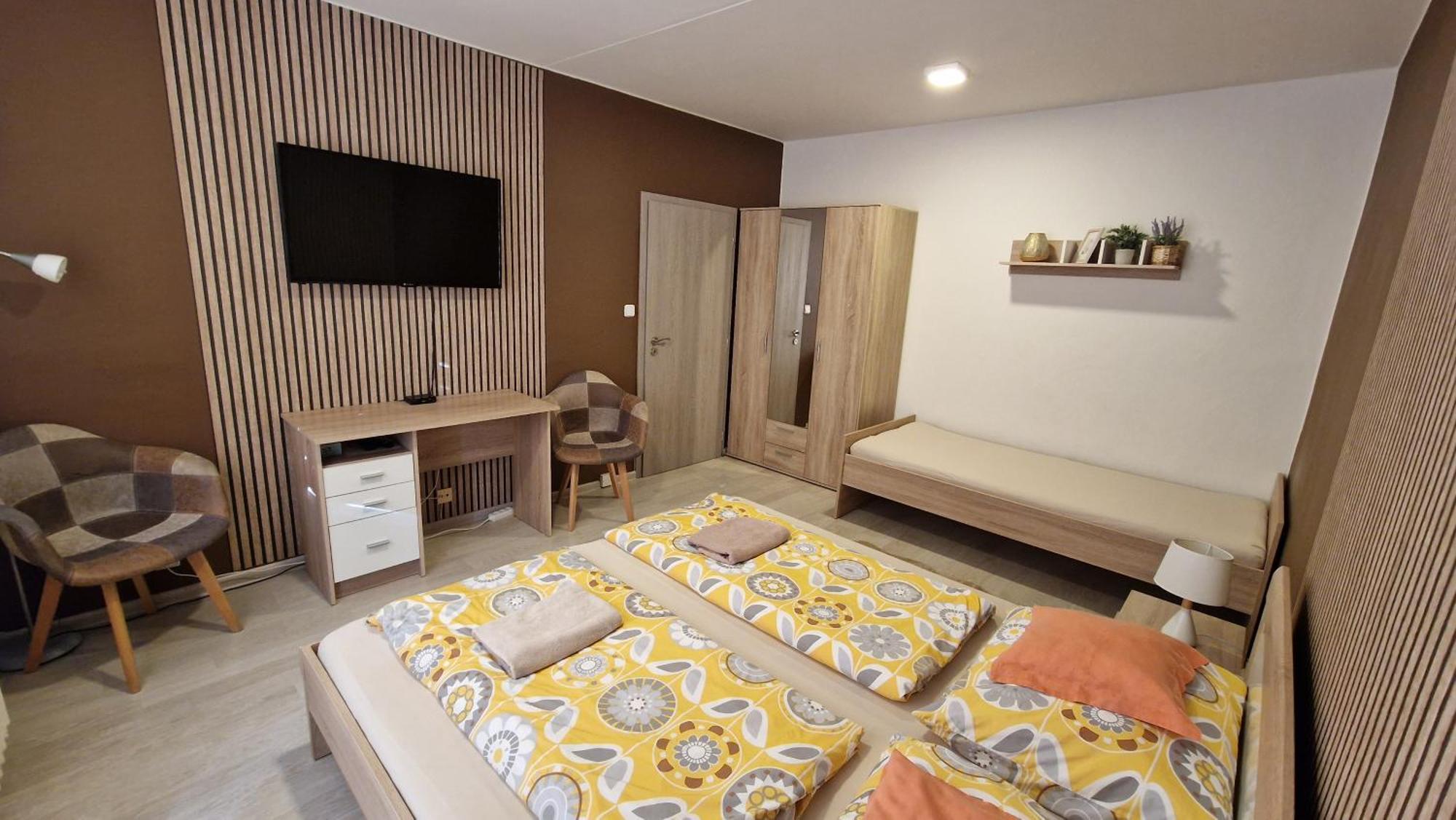 Apartman Valentina Zlin Bagian luar foto